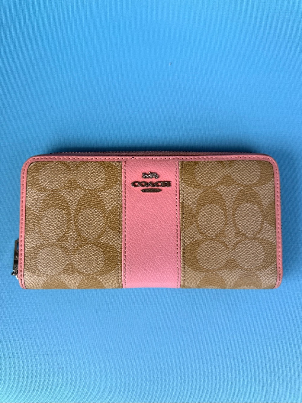 Coach Pink Trim Signature Zip Wallet AUTHENTIC